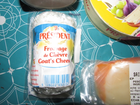 Ah, cerise sur le gâteau - un vrai chèvre !