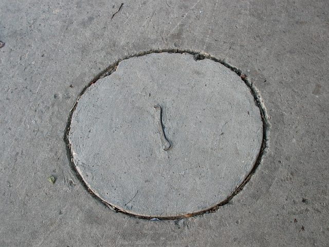 Au moins, ce couvercle n'a aucune valeur marchande !